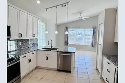 9360 Cove Point Circle, Boynton Beach, FL 33472 - Photo 10