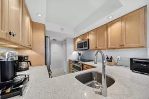 218 NE Edgewater Dr, Hutchinson Island, FL 34996 - Photo 24