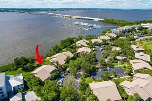 218 NE Edgewater Dr, Hutchinson Island, FL 34996 - Photo 4