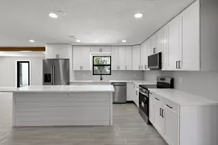 8587 SW 18th Ave, Stuart, FL 34997 - Photo 10