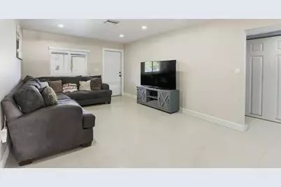 21322 NW 40th Cir Court, Miami Gardens, FL 33055 - Photo 2