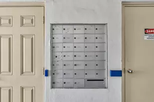 2000 Diana Dr, Hallandale Beach, FL 33009 - Photo 54