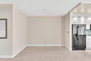 2000 Diana Dr, Hallandale Beach, FL 33009 - Photo 16