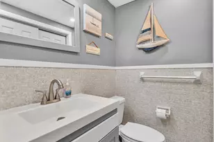 2000 Diana Dr, Hallandale Beach, FL 33009 - Photo 24