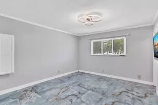 2000 Diana Dr, Hallandale Beach, FL 33009 - Photo 26