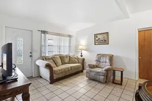 131 Ficus Tree Dr, Lantana, FL 33462 - Photo 6