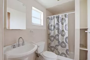 131 Ficus Tree Dr, Lantana, FL 33462 - Photo 14