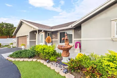 4040 NE 6th Avenue, Deerfield Beach, FL 33064 - Photo 2