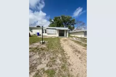 161 SW 6th Ct Court SW, Vero Beach, FL 32962 - Photo 12