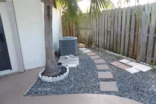 3845 Victoria Dr, West Palm Beach, FL 33406 - Photo 6