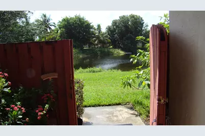 3845 Victoria Drive, West Palm Beach, FL 33406 - Photo 4