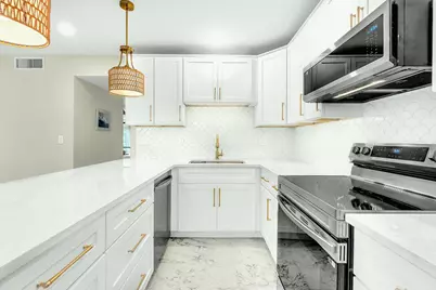 2929 SE Ocean Boulevard #E4, Stuart, FL 34996 - Photo 10