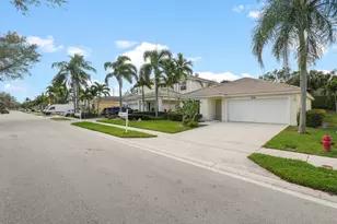 6791 Lantern Key Dr, Lake Worth, FL 33463 - Photo 2