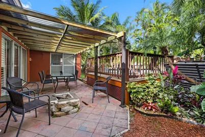 363 SW 161st Avenue, Pembroke Pines, FL 33027 - Photo 26