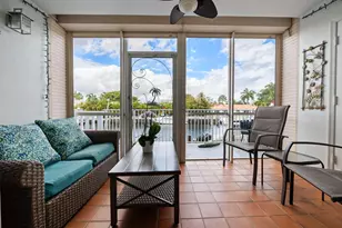 2829 NE 33rd Ct, Fort Lauderdale, FL 33306 - Photo 2