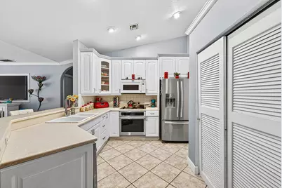 16398 Temple Boulevard, Loxahatchee, FL 33470 - Photo 10
