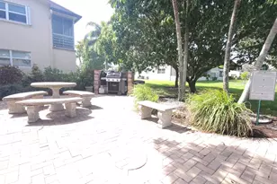 319 Chatham P, West Palm Beach, FL 33417 - Photo 20