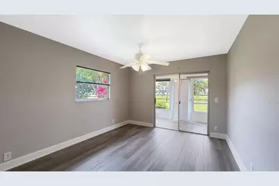 220 Seville J, Delray Beach, FL 33446 - Photo 8