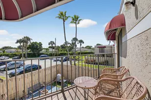 4310 Village Dr, Delray Beach, FL 33445 - Photo 24