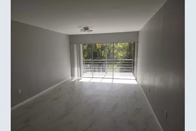 485 N Pine Island Road #204a, Plantation, FL 33324 - Photo 4