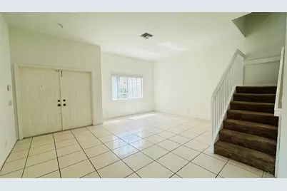7634 NW 99th Way NW, Tamarac, FL 33321 - Photo 4
