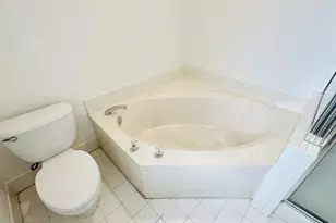 7634 NW 99th Way NW, Tamarac, FL 33321 - Photo 10