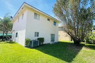 7634 NW 99th Way NW, Tamarac, FL 33321 - Photo 30