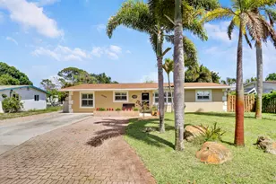 19049 SE Robert Dr, Jupiter, FL 33469 - Photo 2