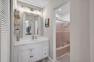 1570 NE 30th Pl, Oakland Park, FL 33334 - Photo 30