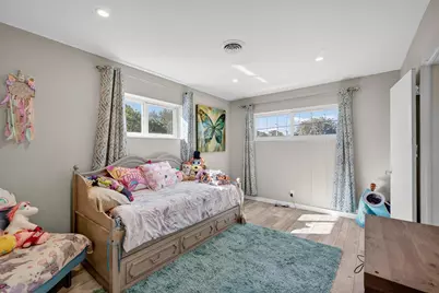 1570 NE 30th Place, Oakland Park, FL 33334 - Photo 36