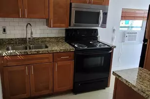 5721 Fillmore St, Hollywood, FL 33021 - Photo 4