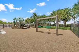 10652 Ivanhoe Ln, Wellington, FL 33414 - Photo 56
