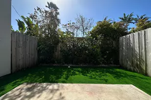 815 NE 17th Ave, Fort Lauderdale, FL 33304 - Photo 8