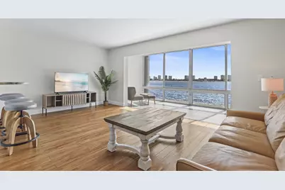2936 Lake Shore Drive #204, West Palm Beach, FL 33404 - Photo 2