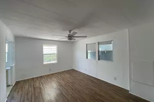 7518 SE Swan Ave, Hobe Sound, FL 33455 - Photo 6