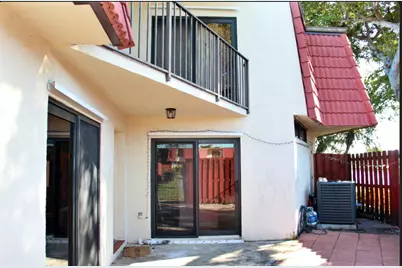 3915 Victoria Drive, West Palm Beach, FL 33406 - Photo 4