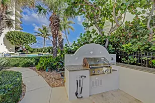 5420 N Ocean Dr, Singer Island, FL 33404 - Photo 44