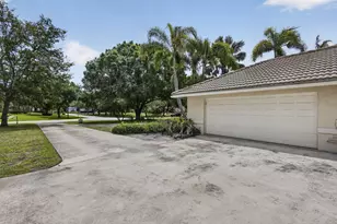 5463 Sea Biscuit Rd, Palm Beach Gardens, FL 33418 - Photo 4