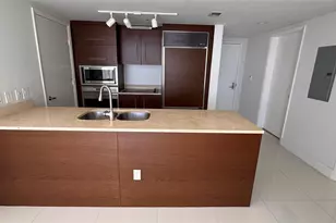 475 Brickell Ave, Miami, FL 33131 - Photo 8