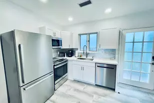 1742 NE 7th St, Fort Lauderdale, FL 33304 - Photo 20