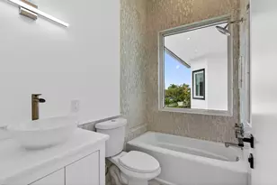 2641 NE 48th St, Lighthouse Point, FL 33064 - Photo 60