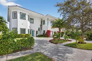 2641 NE 48th St, Lighthouse Point, FL 33064 - Photo 6