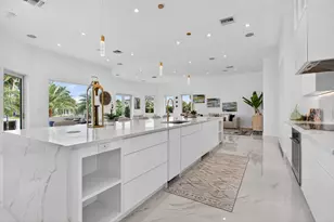 2641 NE 48th St, Lighthouse Point, FL 33064 - Photo 14