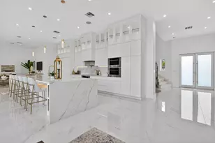 2641 NE 48th St, Lighthouse Point, FL 33064 - Photo 4