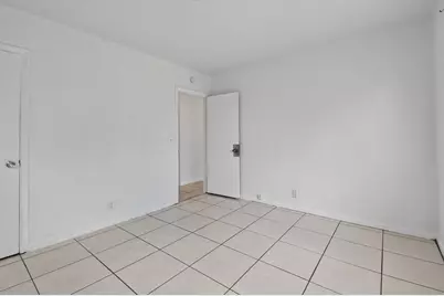 1172 W 34th Street #1, Riviera Beach, FL 33404 - Photo 10