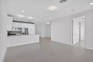 13600 SW Starkissed Ln, Port Saint Lucie, FL 34987 - Photo 12