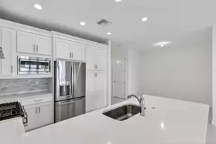 13600 SW Starkissed Ln, Port Saint Lucie, FL 34987 - Photo 22