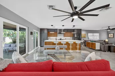 1721 NE 37th Street, Oakland Park, FL 33334 - Photo 22