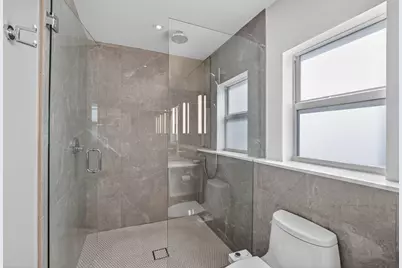 1721 NE 37th Street, Oakland Park, FL 33334 - Photo 50