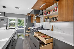 1721 NE 37th St, Oakland Park, FL 33334 - Photo 40